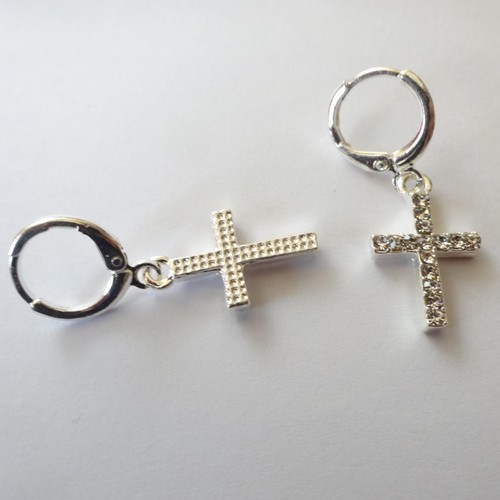 BOUCLES D/'OREILLES ANNEAUX HOMME FEMME C ARGENT CROIX diamants blancs 216 U