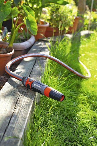 Wasserspritze mit stufenlos einstellbarem Strahl GARDENA Reinigungsspritze