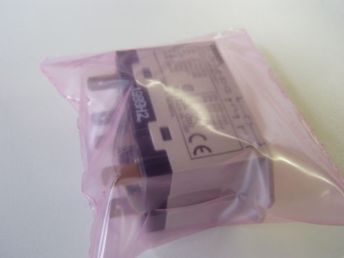 D007 Kleinschütz OMRON Spule 230V AC 1 St !! 2xEIN