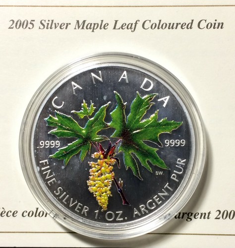 Canada 2005 $5 Pure Silver Colorized Bigleaf Maple.$60.J271