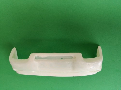 OFFERTA FINE SETTIMANA 1:18 FORD ESCORT MK4 xr3i RS TURBO PARAURTI ANTERIORE modificata CODICE 3