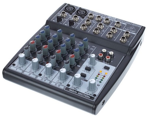 Behringer 802 Mixer Passiv 8 Basisgerät ohne Effekte für Voice