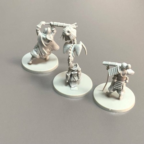 3pcs 2/'/' Figure For Dungeons /& Dragon D/&D Marvelous Miniatures Cthulhu Wars Game