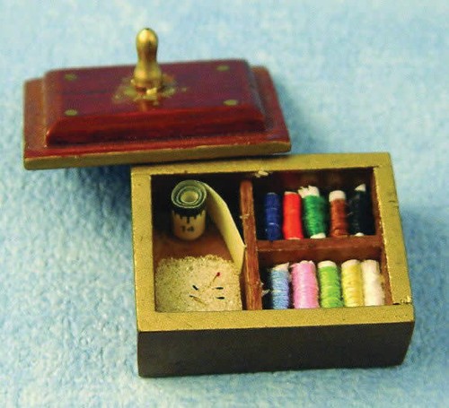 Casa de muñecas en miniatura de cuarto de costura 1//12 Scale Costurero Con Accesorios