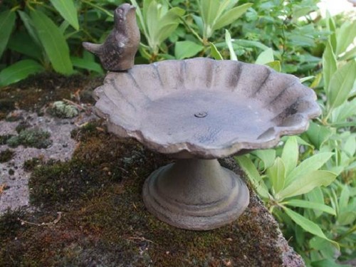 Landhaus Gusseisen Vogeltränke auch Seifenschale braun Wasserstelle