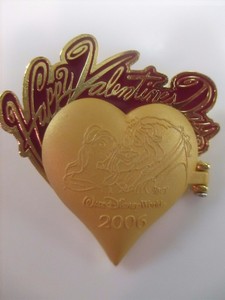 Disney-Pin-WDW-Valentine-2006-Belle-Beast-Hinged-Locket-LE-43890