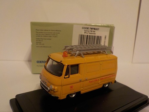 Model Car Green // White Oxford Diecast 1//76 New VW T1 Camper