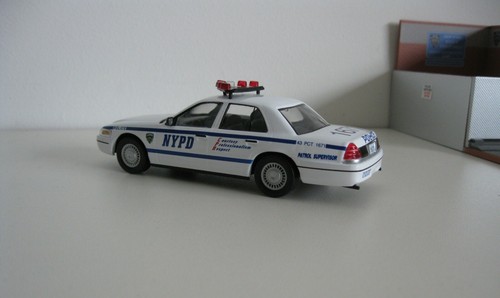 NYPD FORD Crown Victoria Police Interceptor *** ALTAYA 1:43 OVP