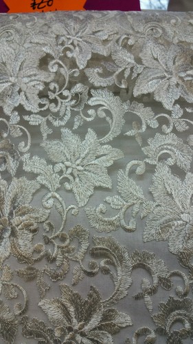 2MTR WHITE SCALLOPED EGDES EMBROIDERED TULLE NET FABRIC 52IN WIDE
