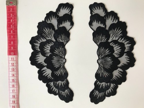 Applikation Aufnäher Blüte 1 Paar, spiegelbildlich Blume aus Spitze schwarz