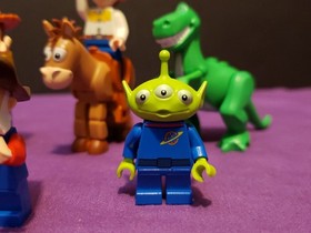 LEGO Toy Story Minifigure LOT Stinky Pete Army Men Woody Rex Buzz Bullseye Lotso