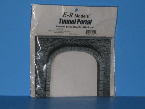 E-R Models HO Random Stone Double Portal