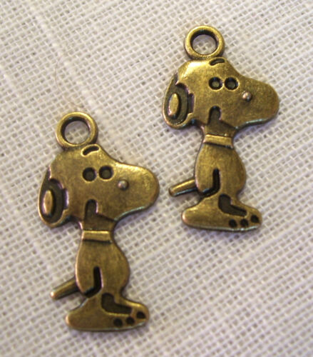 CHIEN SNOOPY Bronze CHARM PENDENTIF LOT de 2 028 BRELOQUE 15 x 25 mm