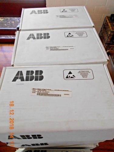 ABB 1VCR007346 G0004 REF542PLUS HMI INTERFACE 110-240VDC NEW IN BOX SAVE $$$