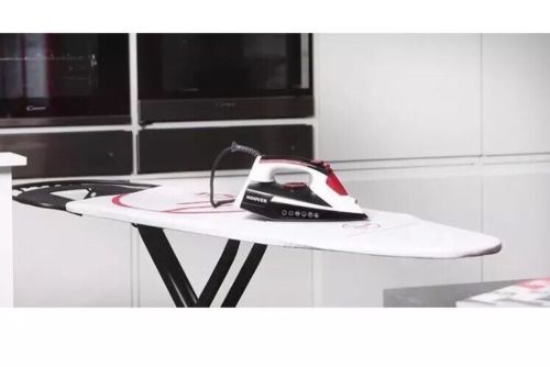 Hoover Ferro da Stiro a Vapore ironjet Turbo Nero Bianco Rosso 2500W PIASTRA IN CERAMICA-TIM2500CA