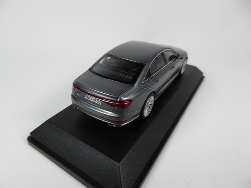 Dealer Pack Model Car Diecast 8131 Audi A8 L Monsun Grey 1:43 iScale