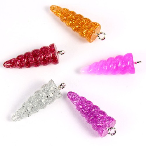 2.9*0.9cm Mixed Color Glitter Unicorn Horn Charm Pendentif À faire soi-même Collier Keychain