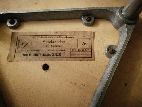 Deutschneudorf 50er-60er alter Sprelahocker Hocker--Sitzmöbel VEB Elektro