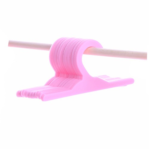 10x Miniatur Kunststoff Pink Kleiderbügel Aufhänger für 14/'/' Puppe Zubehör