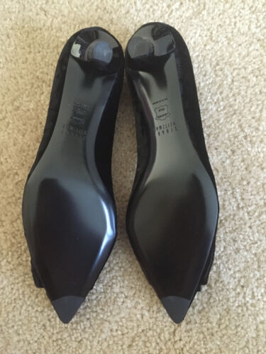 NIB Stuart WeitzmanTriplespare Black velvet Pointedtoe with buckle 6 6.5 7 8 8.5