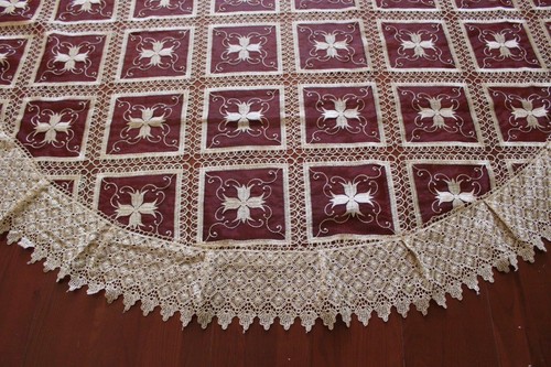 Elegant Embroider Satin Lace Round Dinning Tablecloth 150cm round 4-6 chair RED
