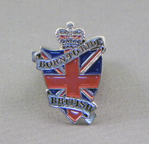 BORN TO RIDE BRITISH METAL PIN BADGE BIKER SCOOTER LAPEL #0019