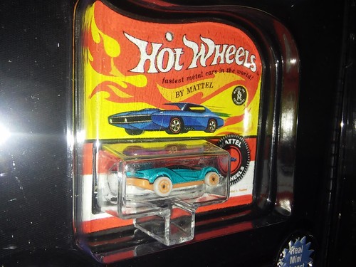 Racing Rod BLITZ SPEEDER Race Car HOT WHEELS Worlds Smallest Collectible