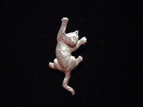 /"JJ/" Jonette Jewelry Silver Pewter Escalade Chat Tac Pin