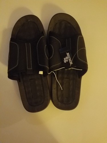 OT Revolution Mens Slip On Sandals NWT Sizes M 10-11 Black