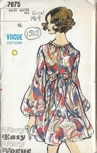 1969 Vintage VOGUE Sewing Pattern DRESS B36 1505