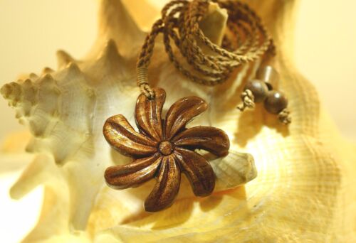 40mm Genuine Carved Hawaiian Acacia Koa Wood Kiele Tiare Flower Necklace 26/" Adj