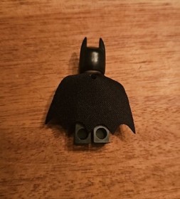 Lego DC Super Heroes Minifigure Batman - Utility Belt, Head Type 2 70904!