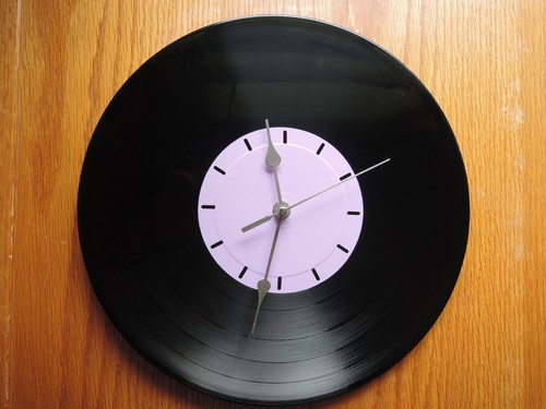 Vinyl Record Wall CLOCK Recycled Album SILENT SWEEP MOTION QUARTZ CLOCK