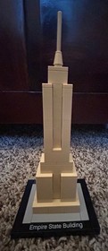 LEGO ARCHITECTURE: Empire State Building (21002)