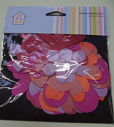 CRAFT HOUSE PERFECT PETALS DIE CUTS REDS /& PURPLES FREE FIRST CLASS POST