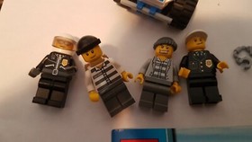 Lego City Set 7279 - Police Mini-Figure Collection