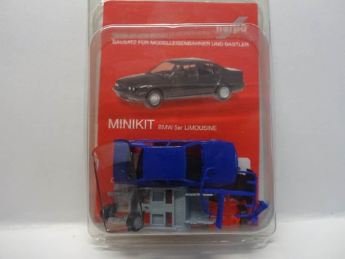 Herpa 012201-006 MINIKIT BMW 5er e 34 l/'oltremare blu KIT BLU 1:87 NUOVO