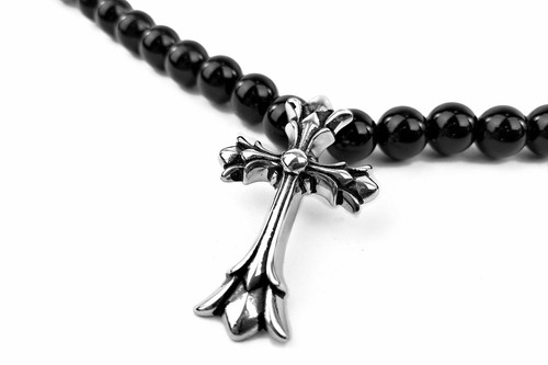 rock fashion Collana uomo con perle nere in carbonio e croce in acciaio inox