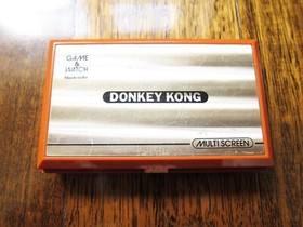 NINTENDO Donkey Kong Game and Watch in OK Condition (DK-52) 1982