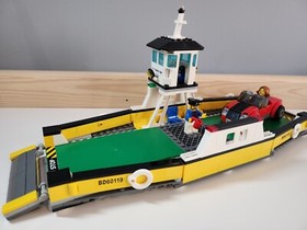 (Retired) LEGO City Harbor 60119 Ferry - 100% Complete with Manuals