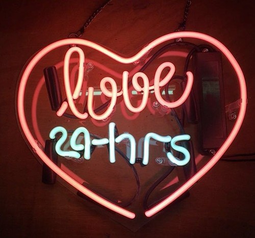 11/"x9/" Love 24 Hrs Pink Heart Handcrafted Poster Beer Bar Wall Neon Light Sign