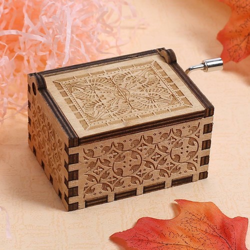 UK Harry Potter-Wooden Engraved Music Box Hand Crank Interesting Toys Xmas Gifts