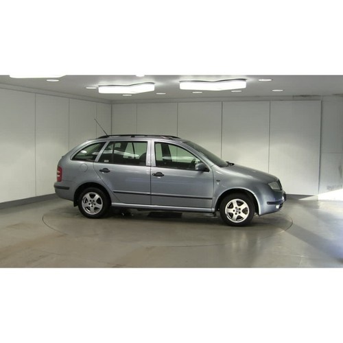 SKODA Fabia Estate 1999-2005 35/% di LUCE POSTERIORE TASTINI finestra Tinta