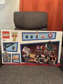 Lego Toy Story 3 - TRASH COMPACTOR ESCAPE (#7596) (370 pieces) (Unopened NM BOX)