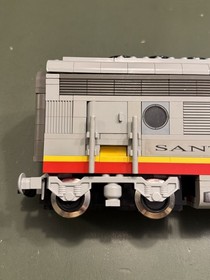 LEGO Train 10020 Santa Fe Super Chief Incomplete Motorized Includes Manual