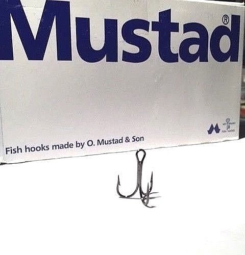 50pcs MUSTAD TREBLE HOOKS 3X SIZE #4 7794BN KINGFISH BLACK NICKEL STRAIT POINT