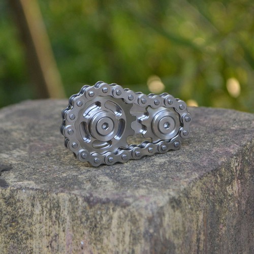 Gold+Silver 1//2Pcs Fingertip gyro sprocket Sprocket Flywheel Fingertip Toy