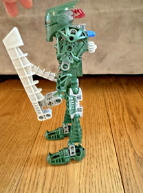LEGO Bionicle Toa Metru 8605 MATAU 100% Complete No Package Or Instructions