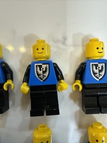 Lot Of 7 LEGO Vintage Castle/Knights Black Falcon cas101 cas253 6074 6011 6030