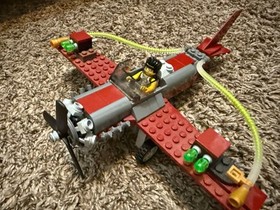 Lego Monster Fighters: The Ghost Train 9467 vintage lego set,